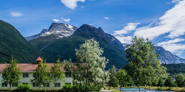 Hotel Loenfjord
