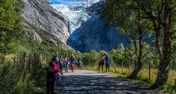 Briksdalen
