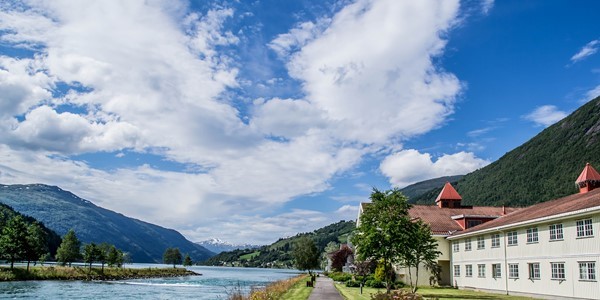 Hotel Loenfjord